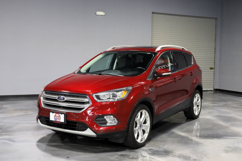 Used 2017 Ford Escape Titanium w/ Equipment Group 301A FWD image 3