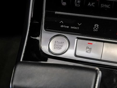 Used 2019 Audi Q8 Prestige w/ Year 1 Package AWD/4WD image 23