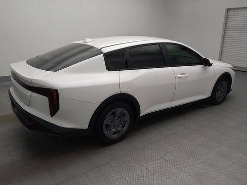 Used 2025 Kia K4 FWD image 10