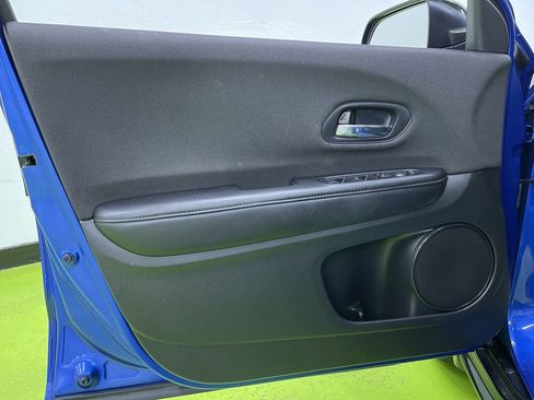 Used 2021 Honda HR-V Sport image 16