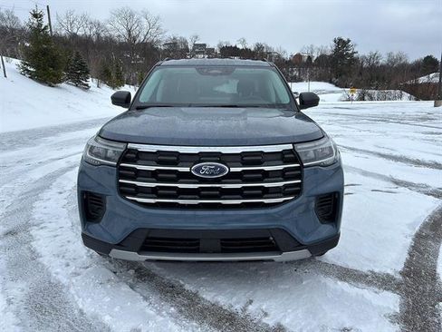 New 2025 Ford Explorer Active image 7