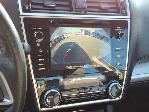 Used 2018 Subaru Legacy 2.5i Premium image 11