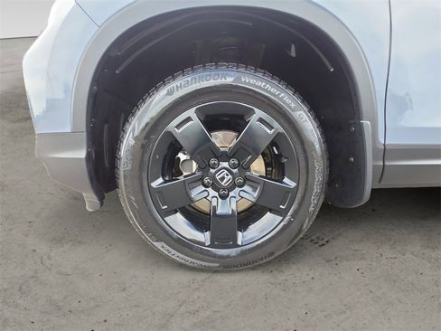 Used 2024 Honda Ridgeline Black Edition image 14