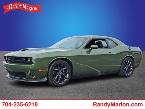 Used 2022 Dodge Challenger R/T w/ Plus Package image 1