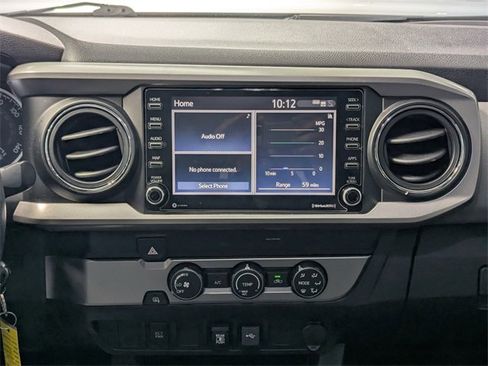 Used 2020 Toyota Tacoma SR5 image 12