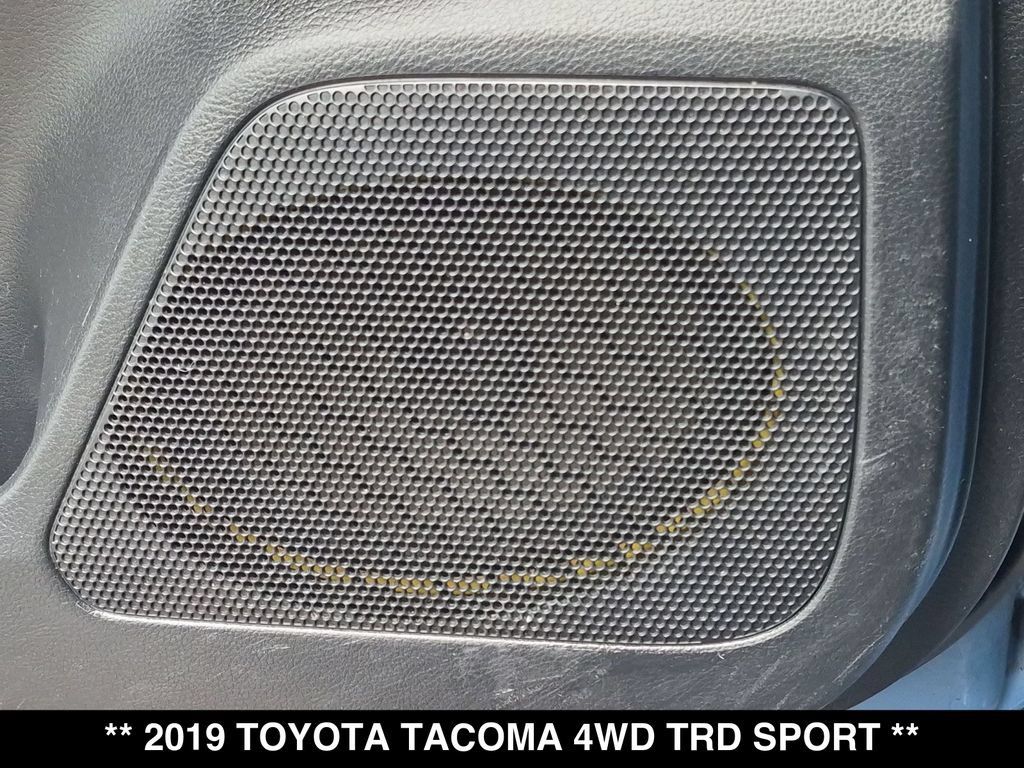 Used 2019 Toyota Tacoma TRD Sport AWD/4WD image 24
