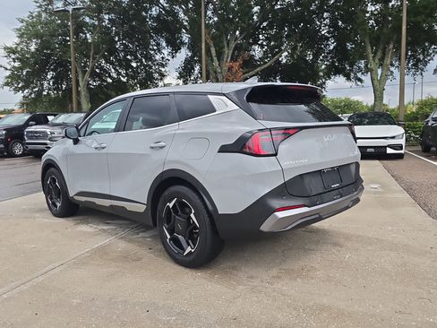 Certified 2026 Kia Sportage EX FWD image 6