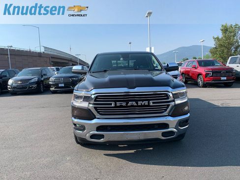 Used 2019 RAM 1500 Laramie AWD/4WD image 2