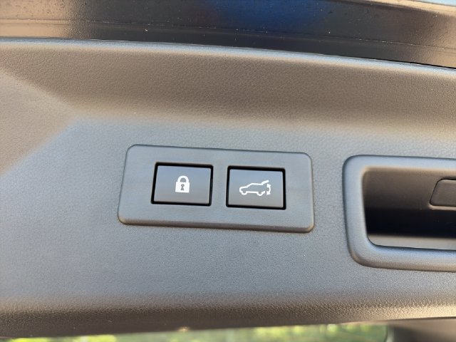 Certified 2025 Subaru Forester Limited AWD/4WD image 22
