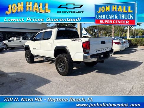 Used 2019 Toyota Tacoma TRD Off-Road image 7