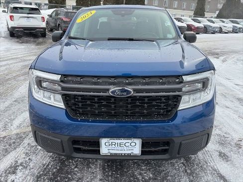 Used 2024 Ford Maverick XLT image 2
