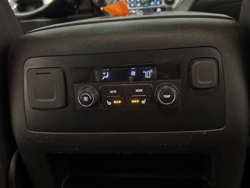 Used 2020 GMC Yukon SLT image 33