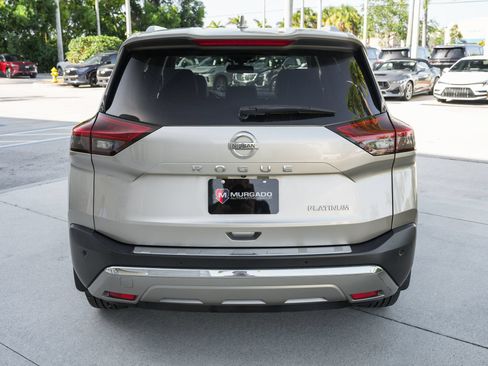 Used 2021 Nissan Rogue Platinum FWD image 9