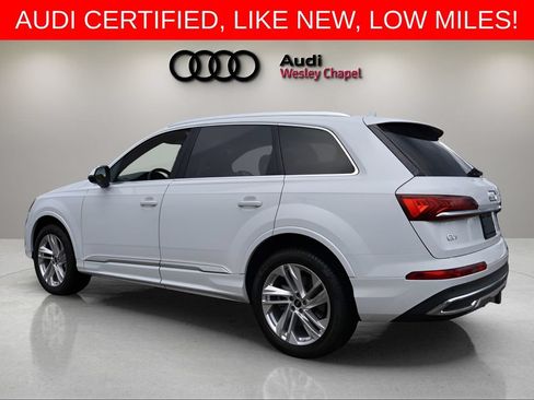 Used 2023 Audi Q7 2.0T Premium w/ Towing Package AWD/4WD image 3