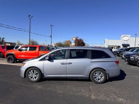 Used 2017 Honda Odyssey EX-L image 2