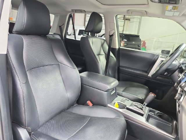 Used 2021 Toyota 4Runner Limited RWD image 49