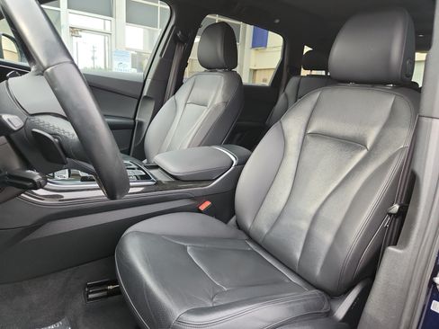 Used 2022 Audi Q7 3.0T Premium Plus w/ Premium Plus Package AWD/4WD image 15