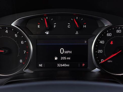 Used 2025 Chevrolet Blazer LT FWD image 16