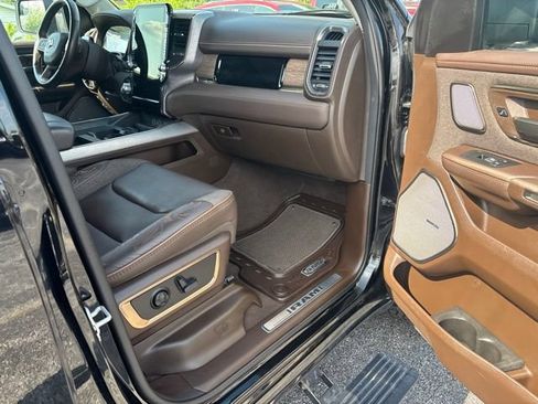 Used 2025 RAM 1500 Limited AWD/4WD image 20