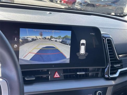 Used 2023 Kia Sportage EX image 23