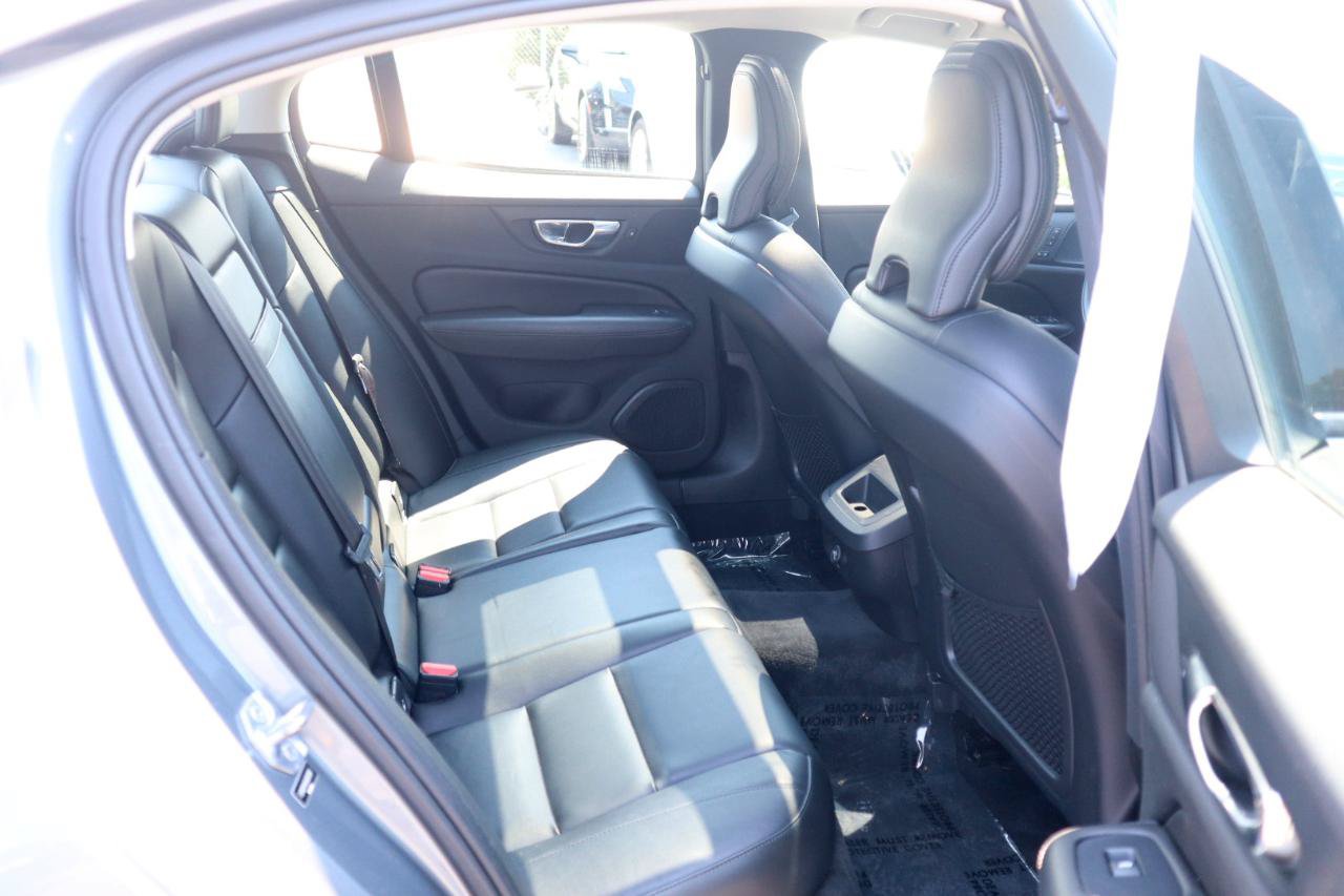 Used 2019 Volvo S60 T5 Momentum w/ Multimedia Package FWD image 12