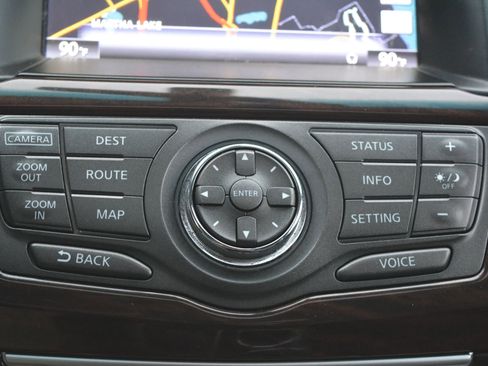 Used 2014 Nissan Pathfinder Platinum image 26