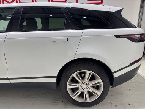 Used 2022 Land Rover Range Rover Velar S AWD/4WD image 4