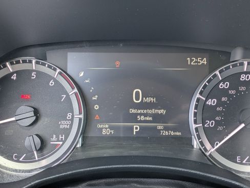 Used 2023 Toyota Highlander L image 29