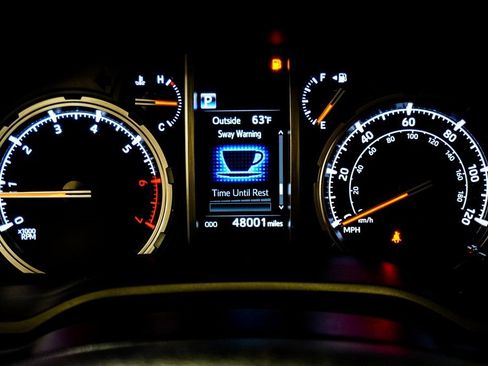 Used 2022 Toyota 4Runner TRD Off-Road image 45