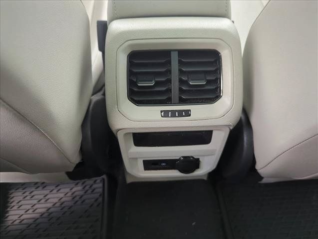 Used 2023 Volkswagen Tiguan SE FWD image 30