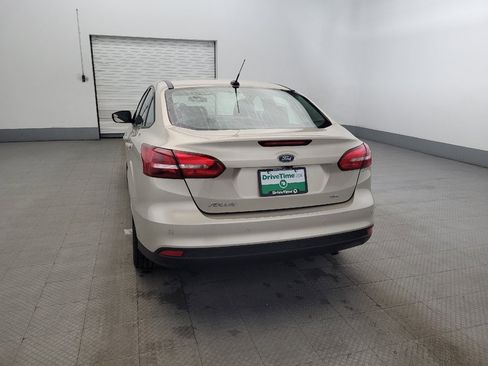 Used 2017 Ford Focus SEL w/ Cold Weather Package image 6