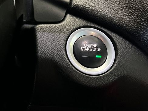 Used 2020 Chevrolet Equinox LT AWD/4WD image 24