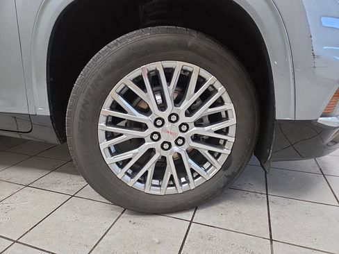 Used 2024 GMC Acadia Denali w/ LPO, Floor Liner Package AWD/4WD image 8
