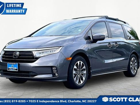Used 2024 Honda Odyssey EX-L image 3