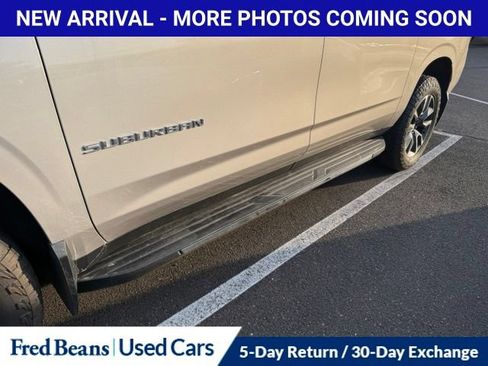 Used 2022 Chevrolet Suburban LT w/ Luxury Package AWD/4WD image 7
