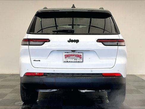 New 2025 Jeep Grand Cherokee L Limited image 3