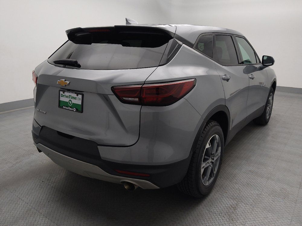 Used 2025 Chevrolet Blazer LT FWD image 7
