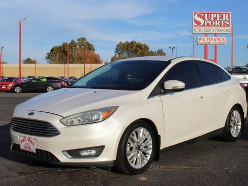 Used 2016 Ford Focus Titanium w/ Exterior Protection Package image 7