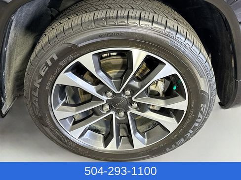 Used 2022 Jeep Grand Cherokee L Overland w/ Luxury Tech Group IV AWD/4WD image 36