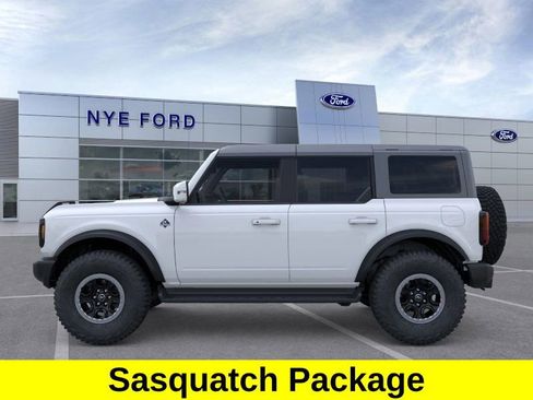 New 2025 Ford Bronco Outer Banks w/ Sasquatch Package image 4
