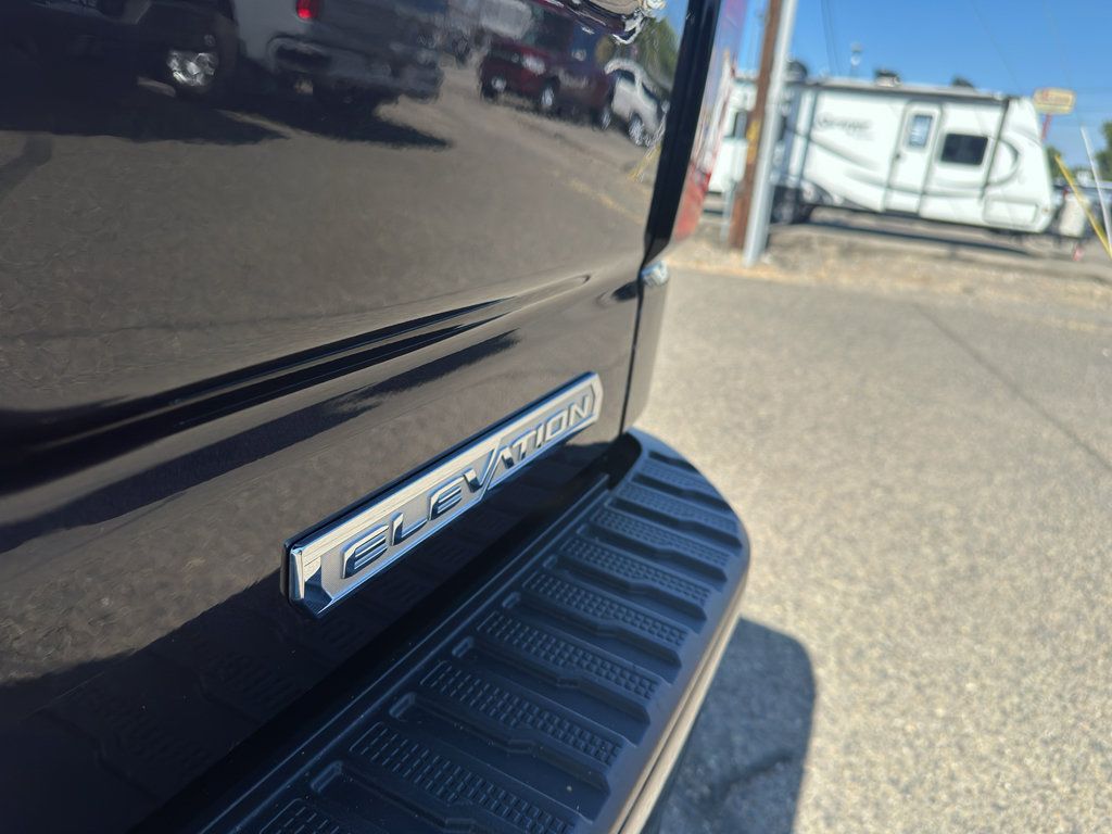 Used 2023 GMC Sierra 1500 Elevation AWD/4WD image 13