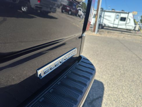 Used 2023 GMC Sierra 1500 Elevation AWD/4WD image 13