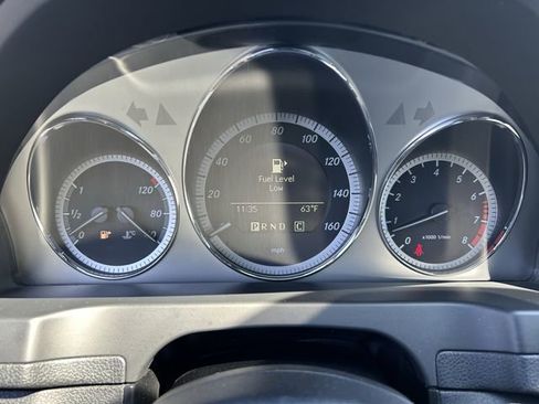 Used 2010 Mercedes-Benz C 300 4MATIC Sedan image 11
