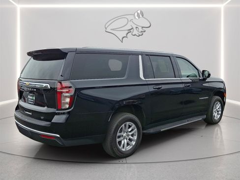 Used 2024 Chevrolet Suburban LT AWD/4WD image 5