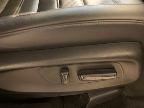 Used 2023 Honda CR-V EX-L image 65