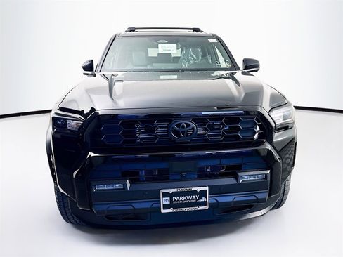 New 2025 Toyota 4Runner TRD Off-Road Premium image 2