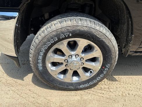 New 2026 RAM 2500 Laramie AWD/4WD image 9
