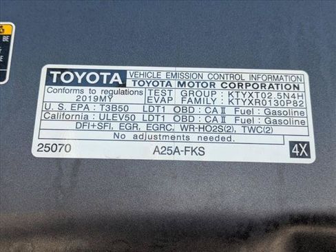 Used 2019 Toyota RAV4 XLE w/ Carpet Mat Package FWD image 23