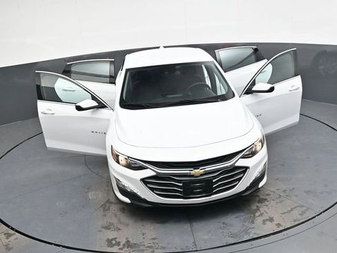 Used 2023 Chevrolet Malibu LT image 38