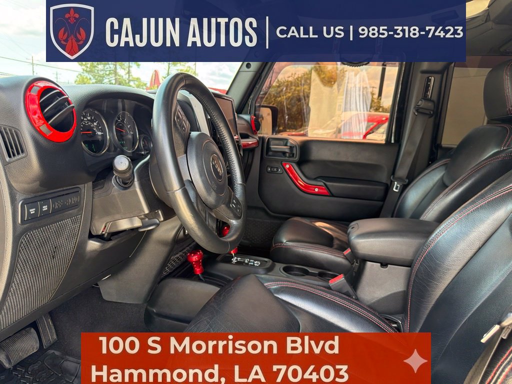 Used 2018 Jeep Wrangler Unlimited Rubicon w/ Connectivity Group AWD/4WD image 24